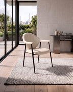 Silla Sabbia vista lateral ambientada